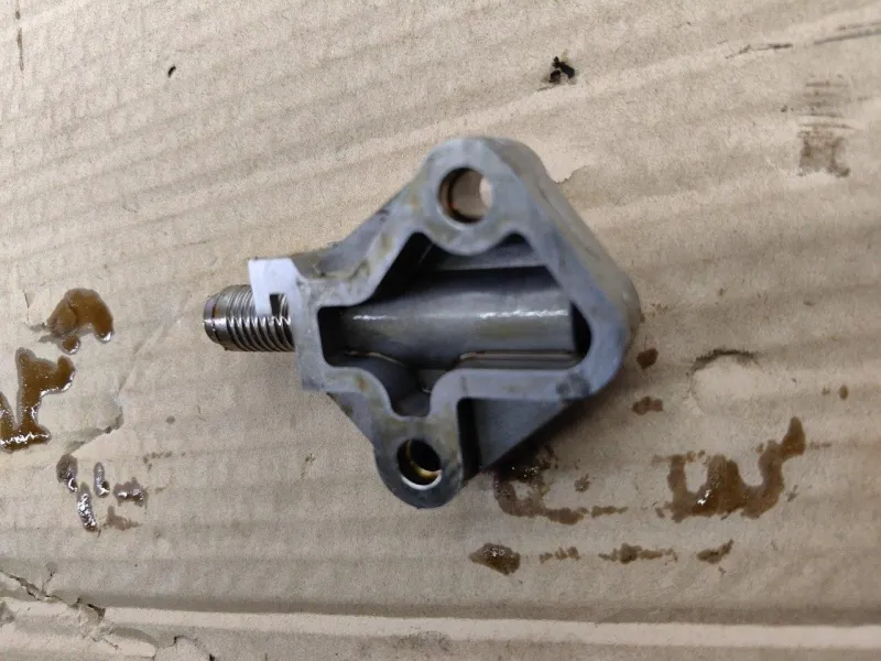 Натяжитель цепи ГРМ