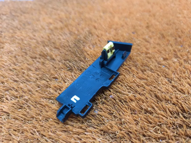 Накладка на торпедо