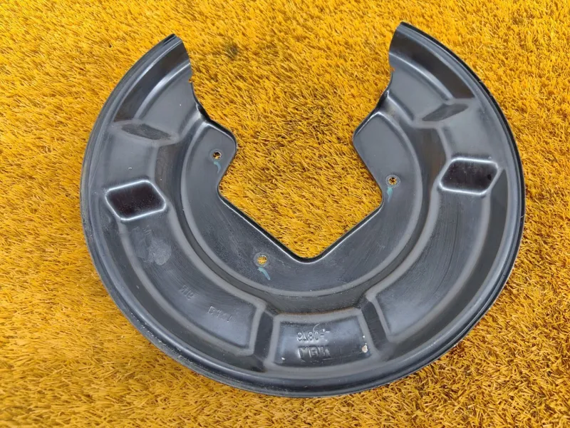 Пыльник тормозного диска