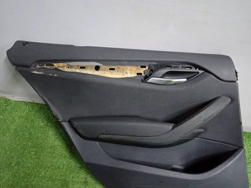 Обшивка двери BMW X1 2010 51427327245 E84, задняя левая