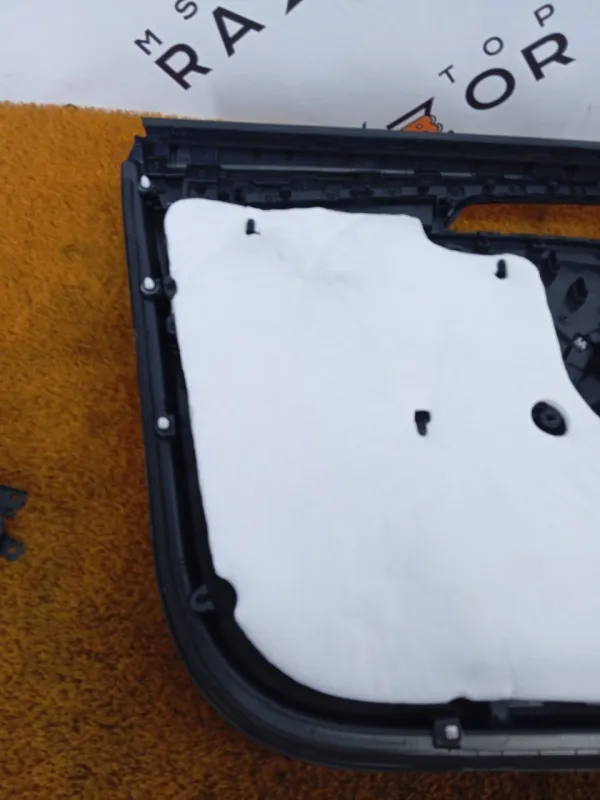 Обшивка двери