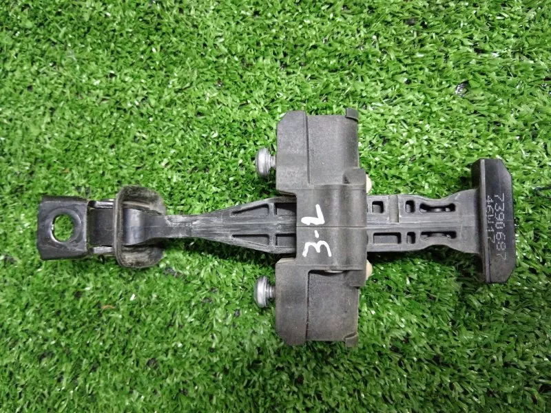 Ограничитель двери