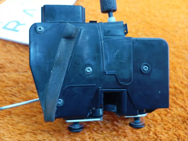 Замок двери