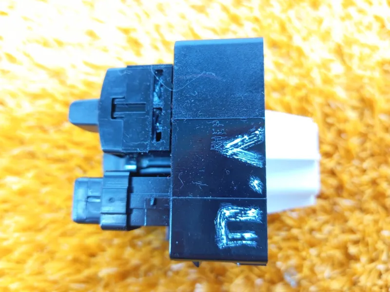 Блок управления зеркалами