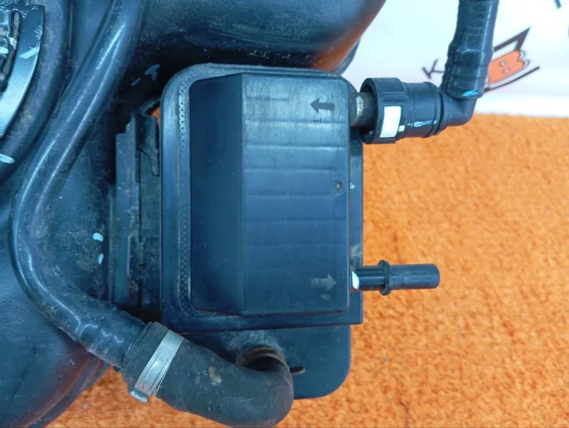 Бак топливный