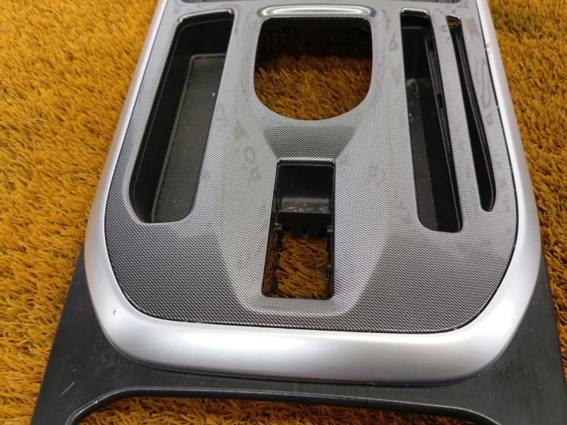 Накладка центральной консоли