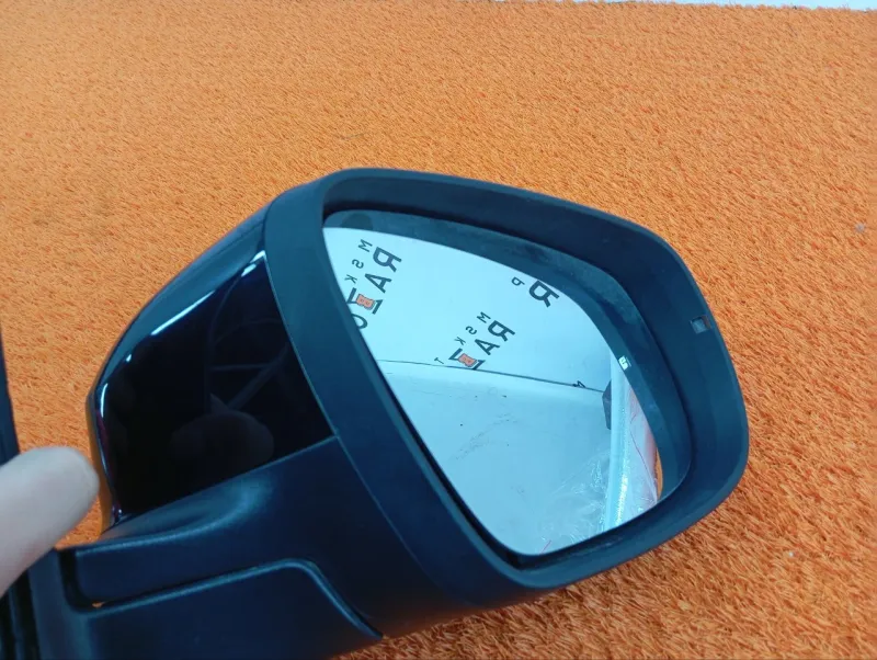 Зеркало боковое