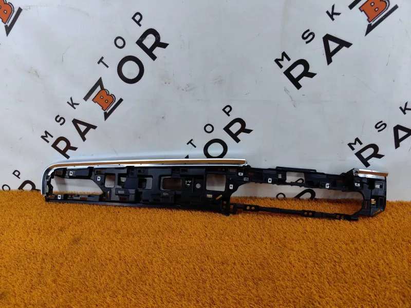 Накладка на торпедо