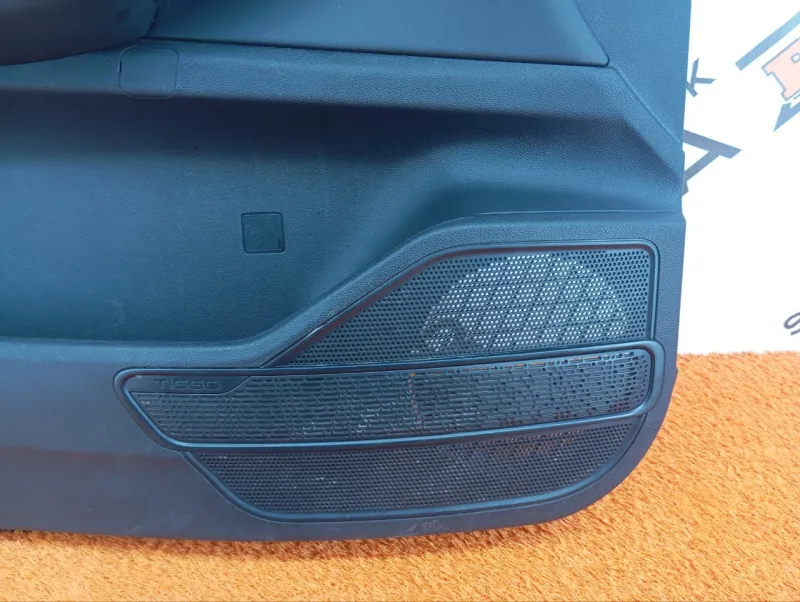 Обшивка двери