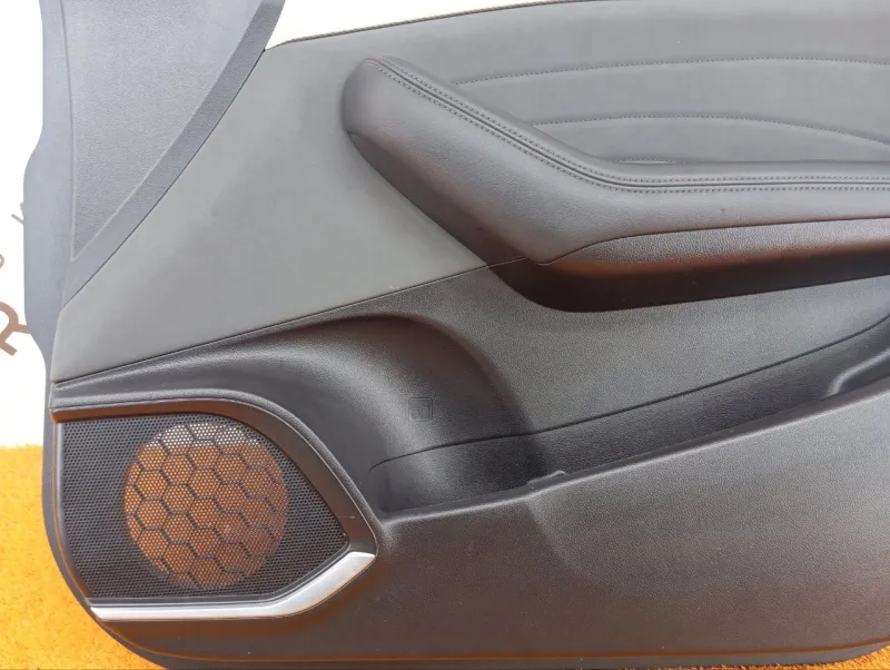 Обшивка двери