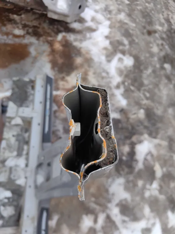 Порог с центральной стойкой