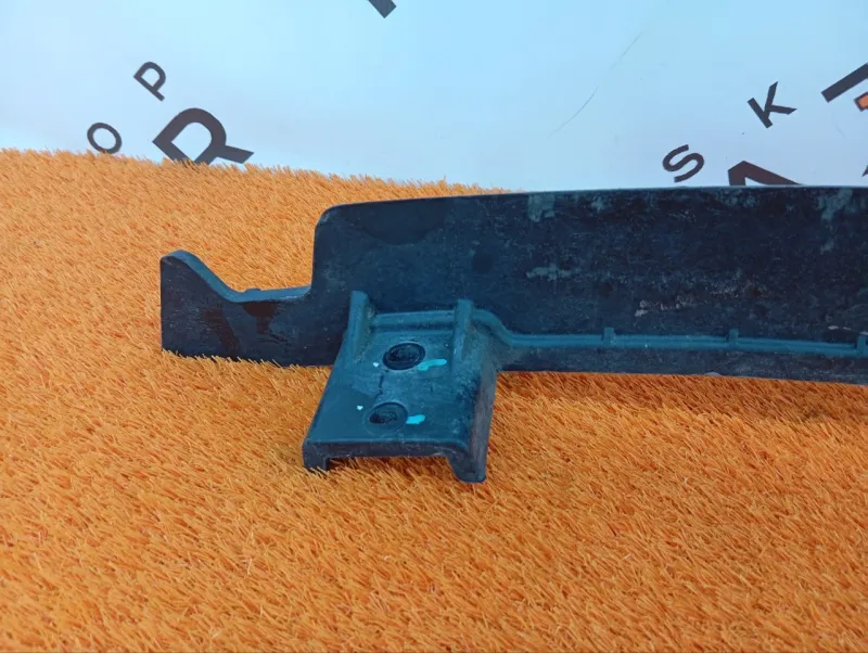 Усилитель бампера