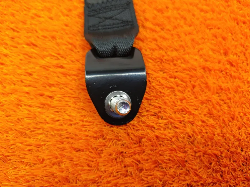 Ремень безопасности