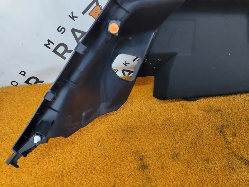 Обшивка багажника