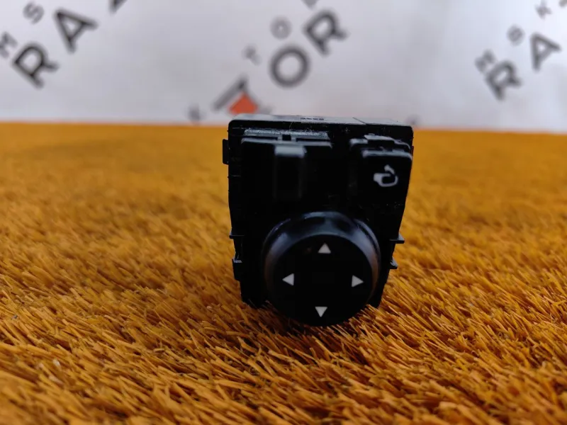 Блок управления зеркалами