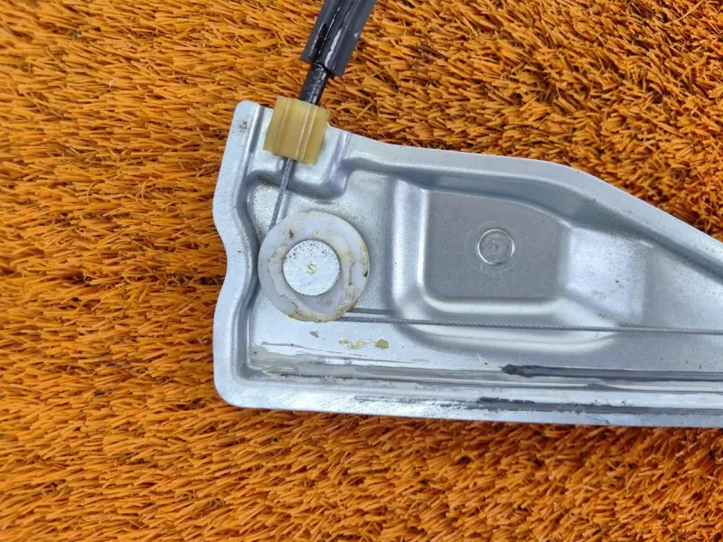 Стеклоподъемник