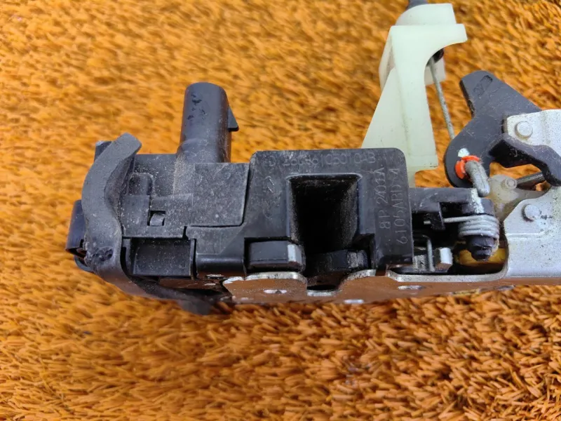 Замок двери