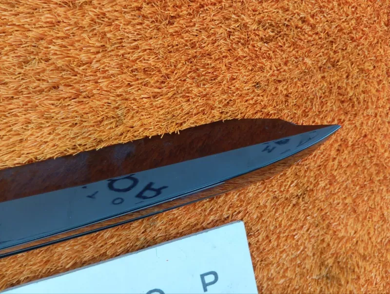 Молдинг на крыло