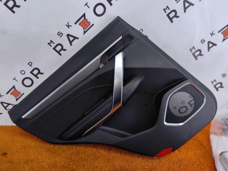 Обшивка двери