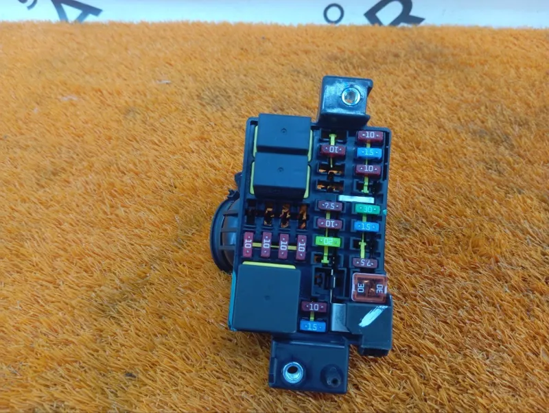 Блок предохранителей