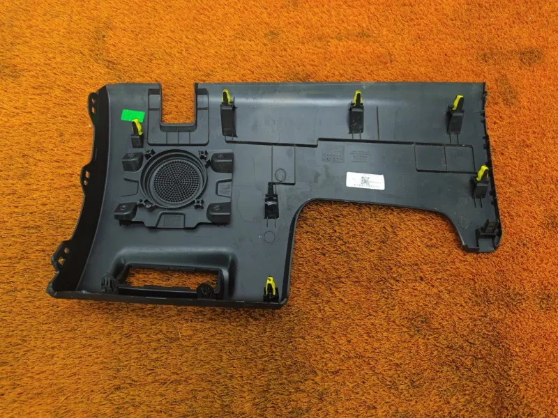 Накладка на торпедо