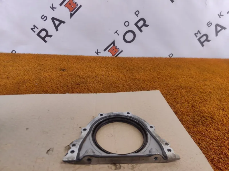 Крышка коленвала