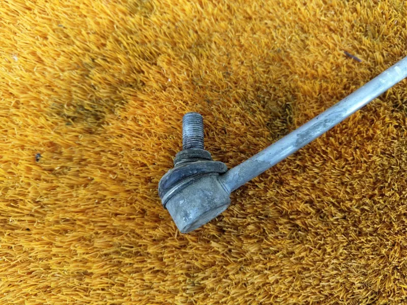 Стойка стабилизатора