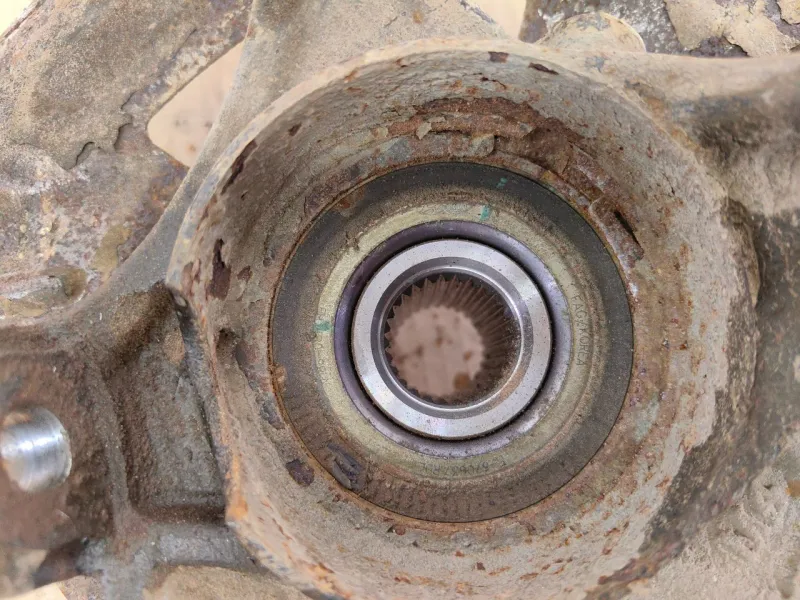 Кулак поворотный