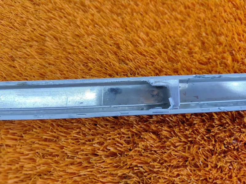 Накладка двери багажника