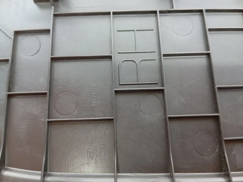 Накладка на торпедо