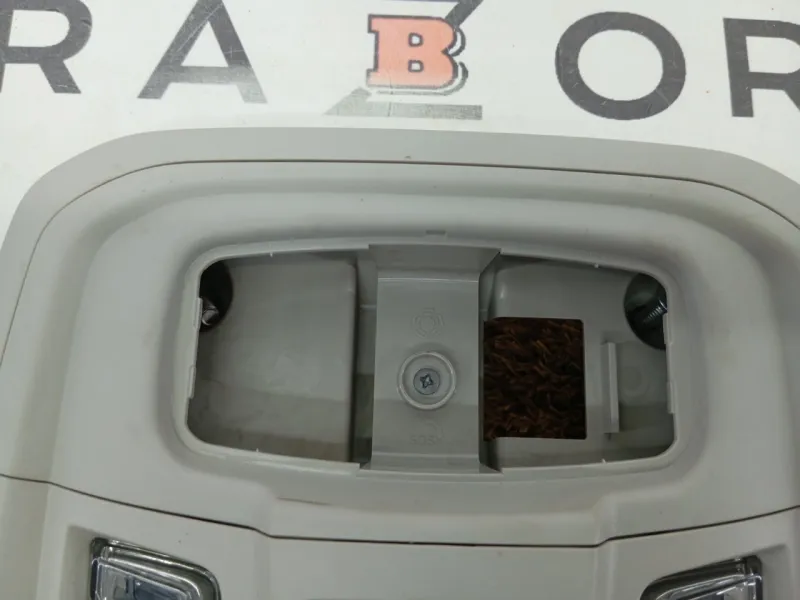 Плафон салона