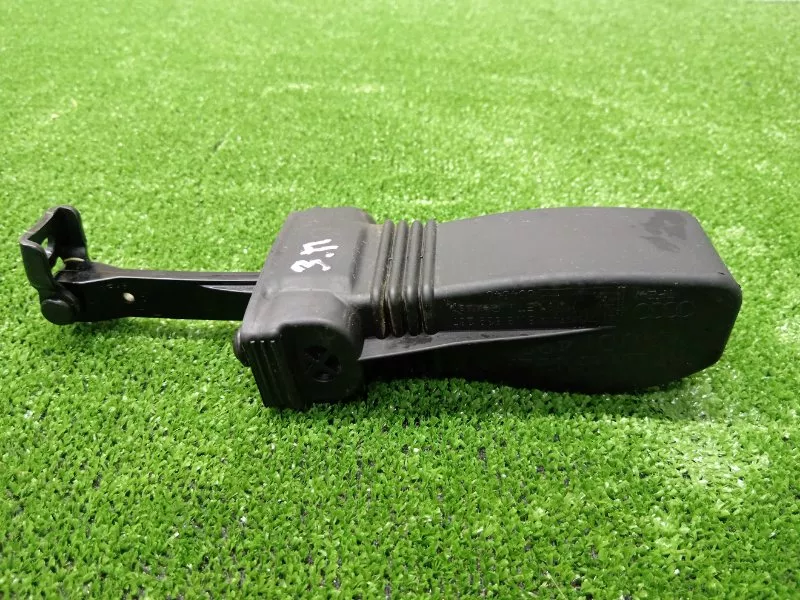 Ограничитель двери