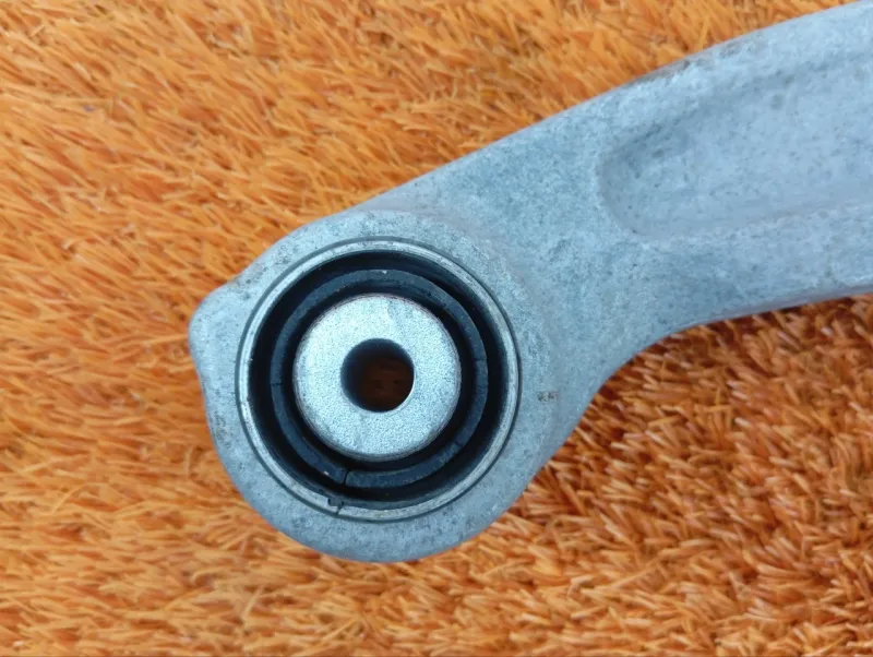 Рычаг подвески