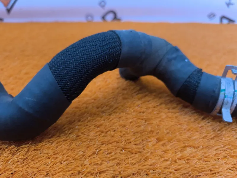 Патрубок воздушного фильтра