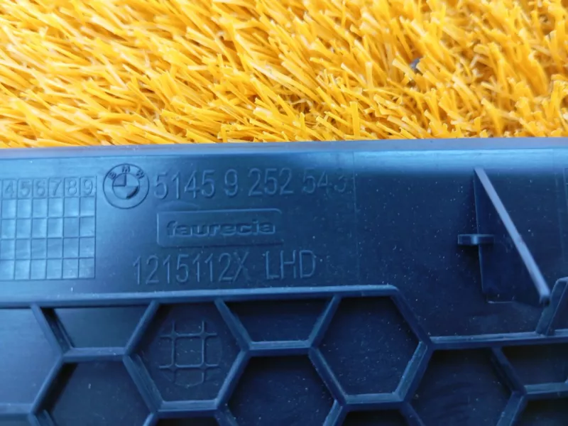 Накладка на торпедо