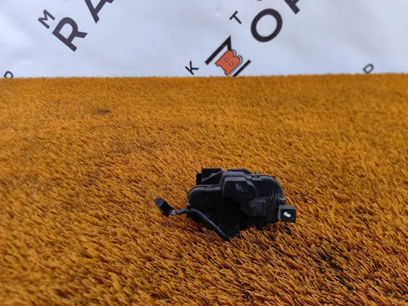 Активатор лючка бензобака