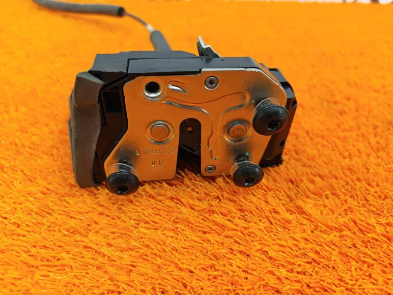 Замок двери