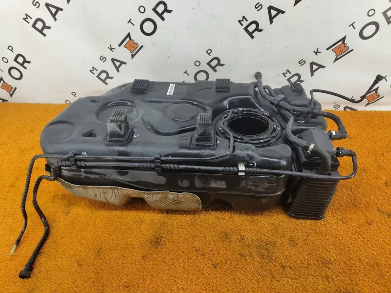 Бак топливный