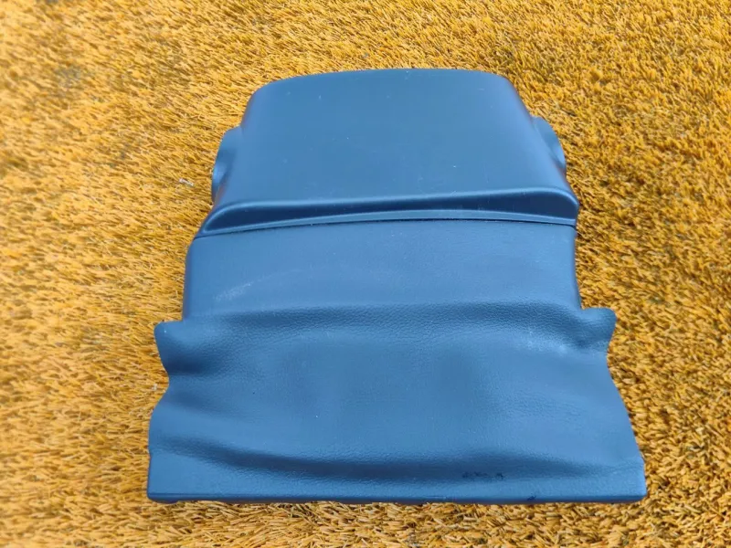 Кожух рулевой колонки