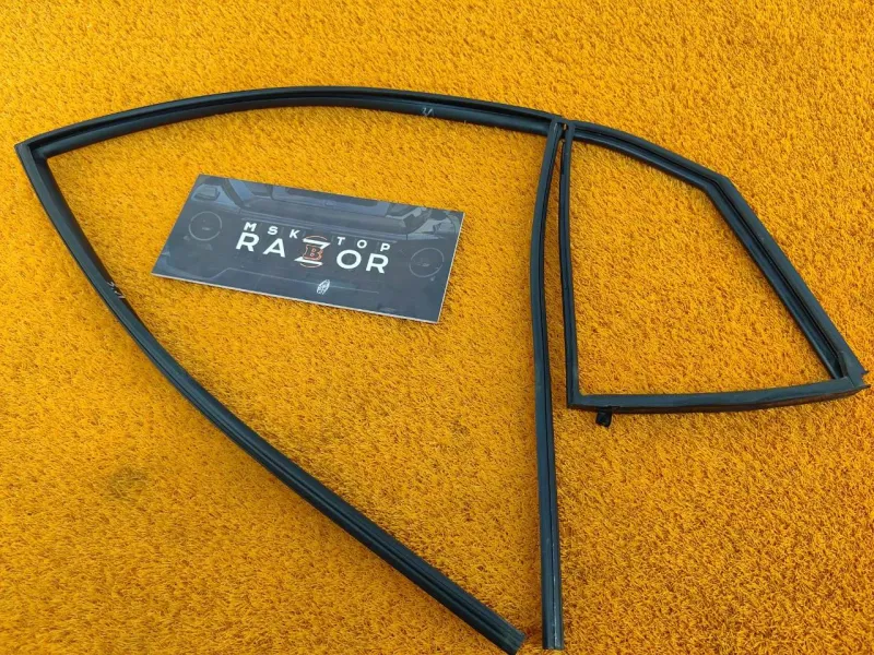 Уплотнитель стекла двери