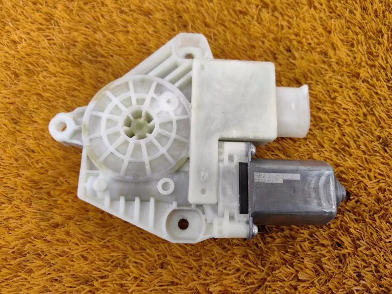 Мотор стеклоподъемника