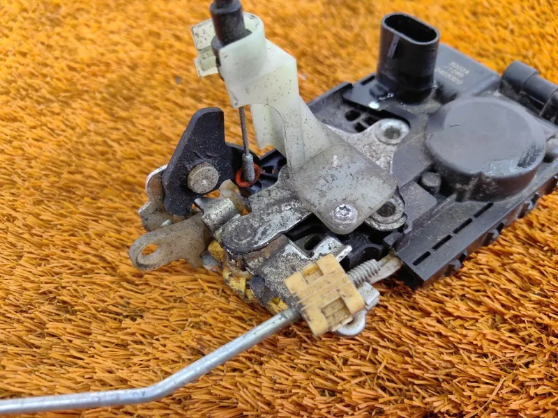 Замок двери