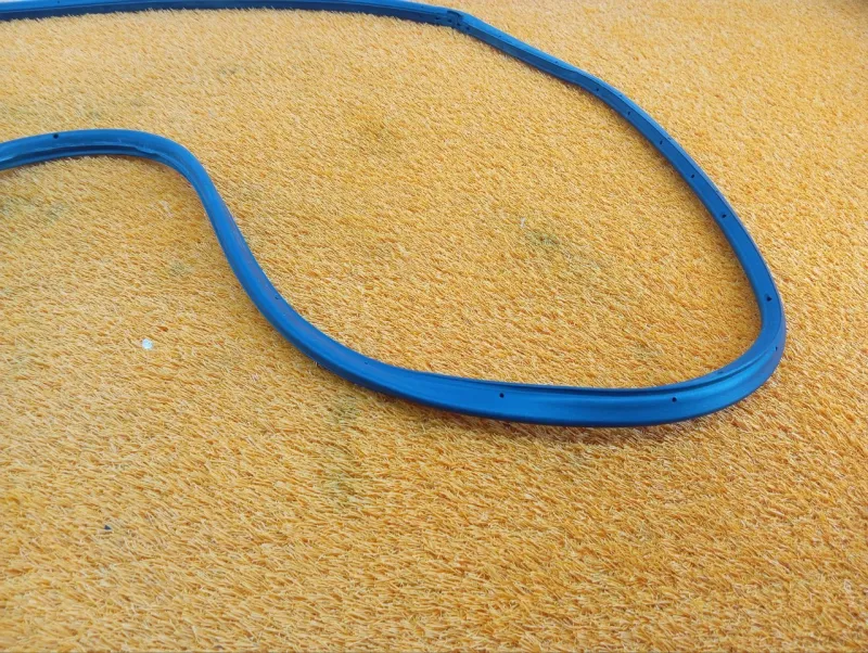 Уплотнитель двери