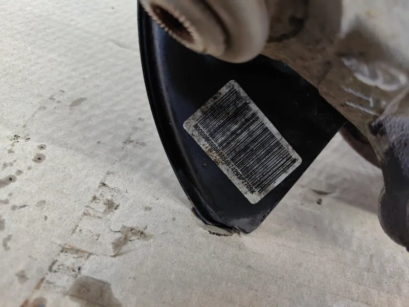 Кулак поворотный