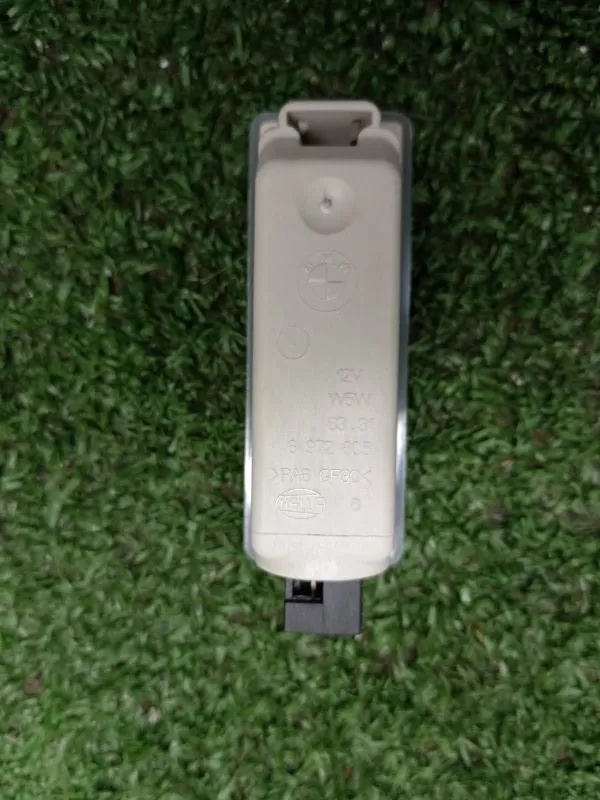 Плафон подсветки багажника