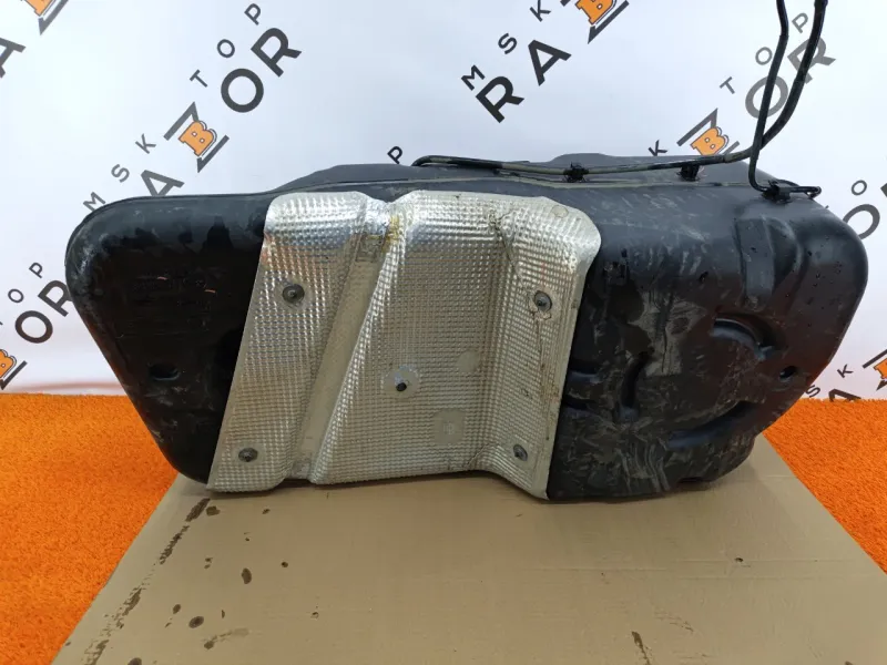 Бак топливный