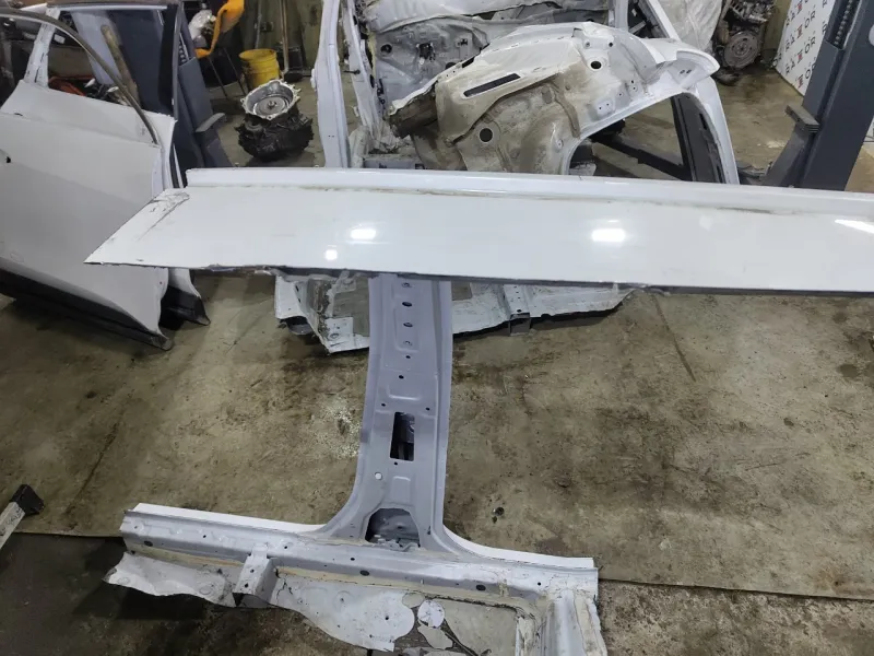 Порог с центральной стойкой