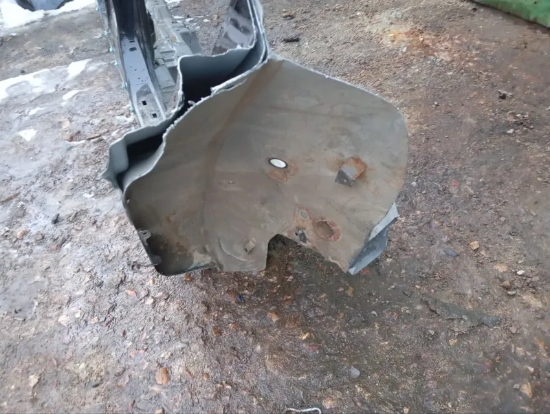 Порог с центральной стойкой