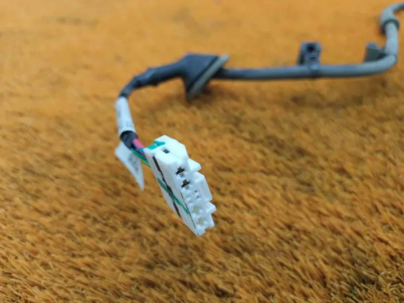 Проводка датчика ABS