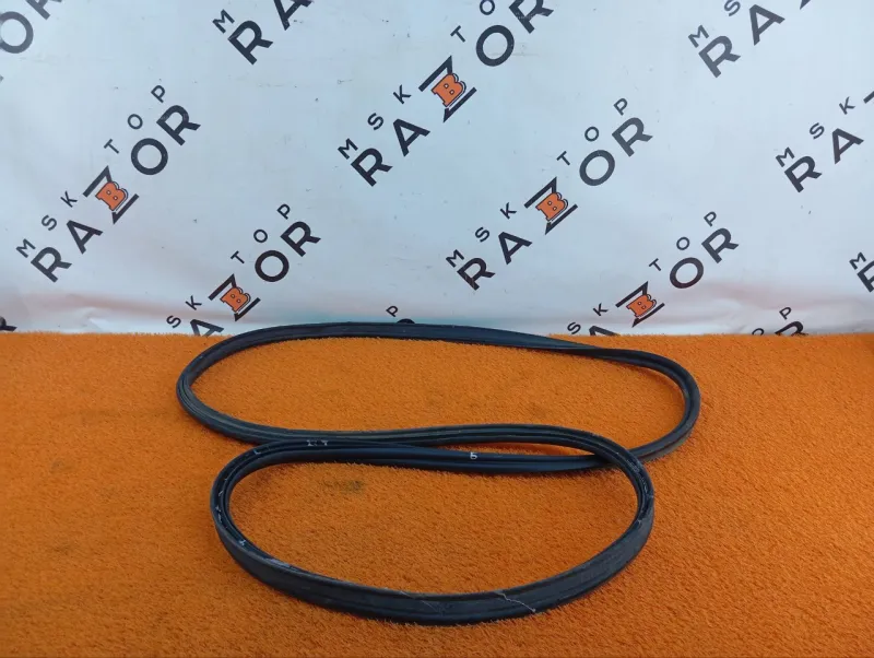 Уплотнитель багажника